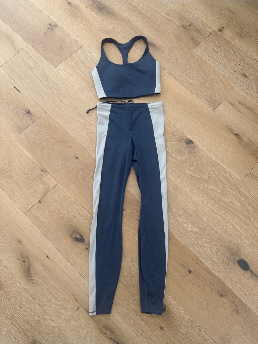 NIKE SKIMs Navy and Light Gray Active Leggings and Sports Bra Set XS / S